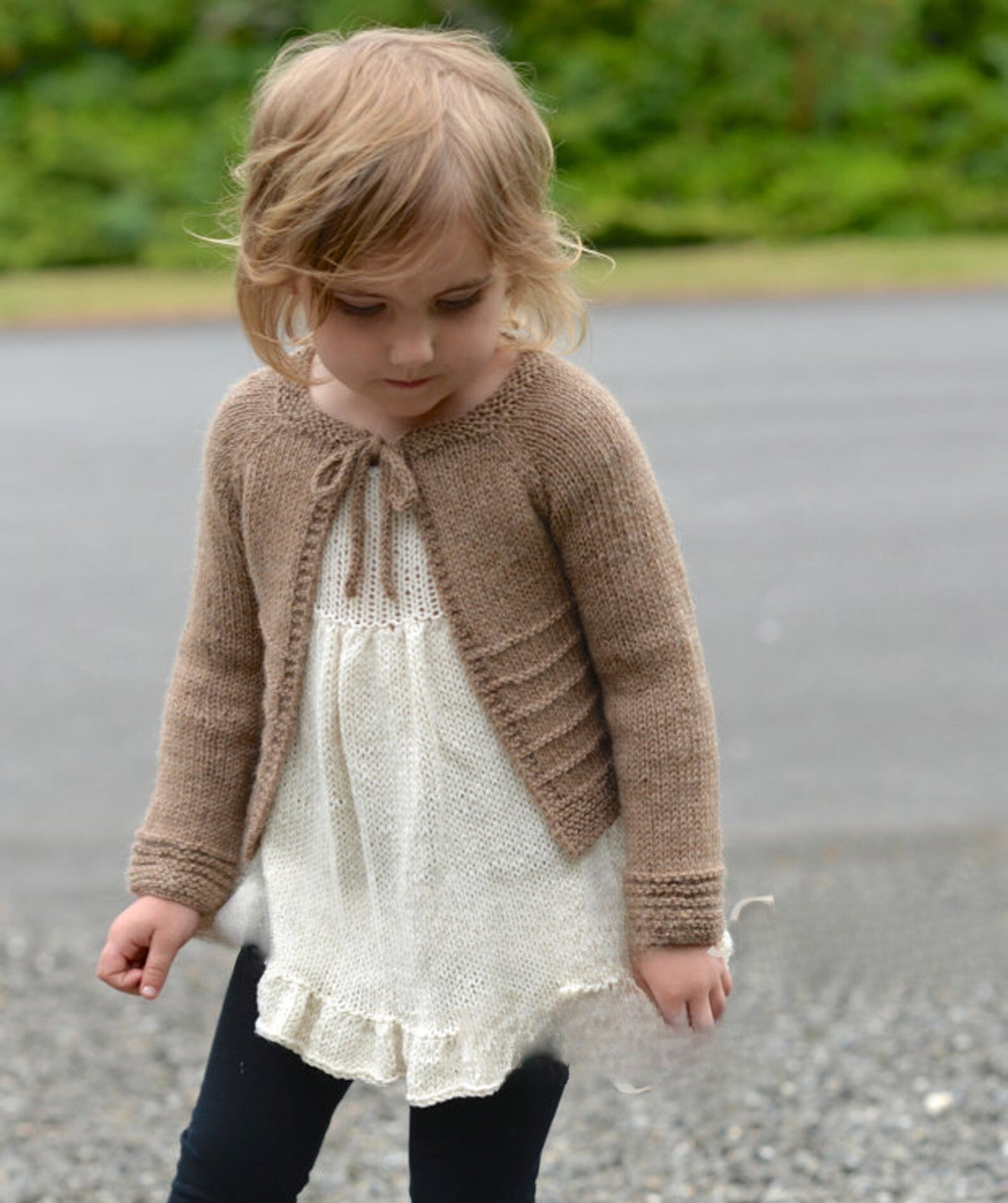 Amber Cardigan Knitting Pattern (All Sizes)