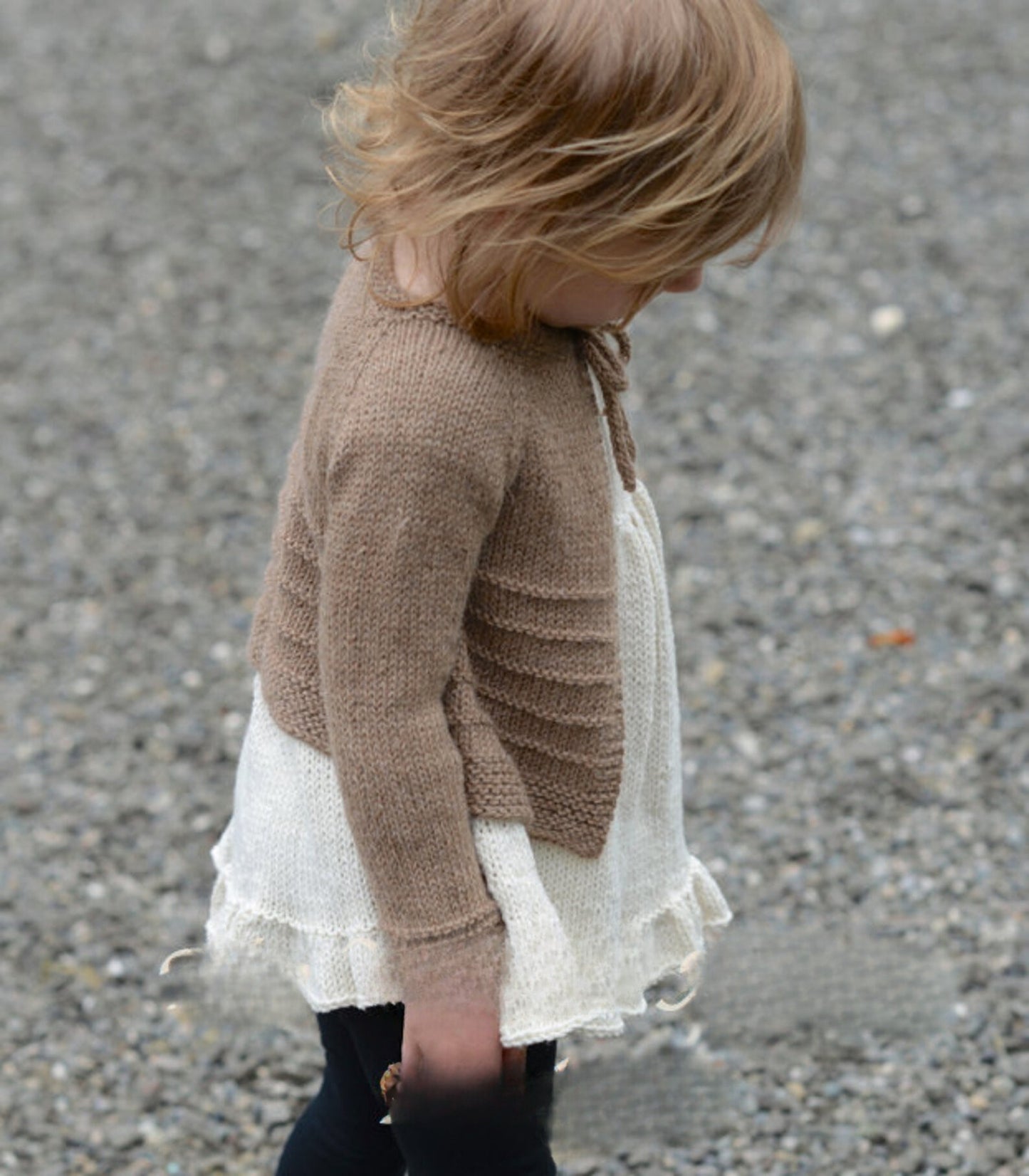 Amber Cardigan Knitting Pattern (All Sizes)