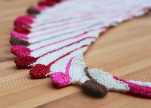 Fun Pompom Shawlette Knitting Pattern