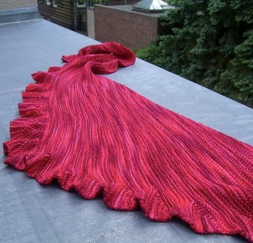 Dutch Camri Shawlette Knitting Pattern