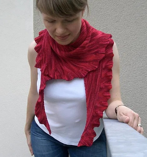 Dutch Camri Shawlette Knitting Pattern