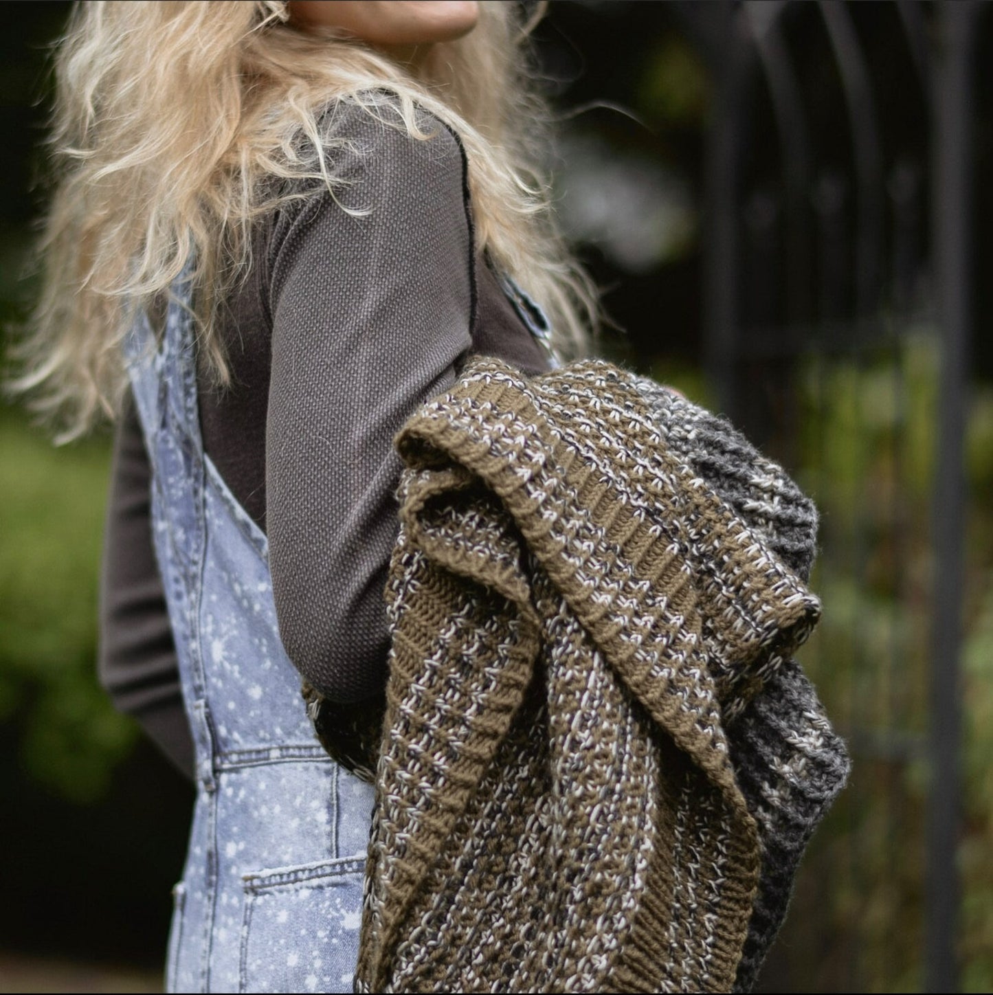 Autumn Drift Wrap Knitting Pattern