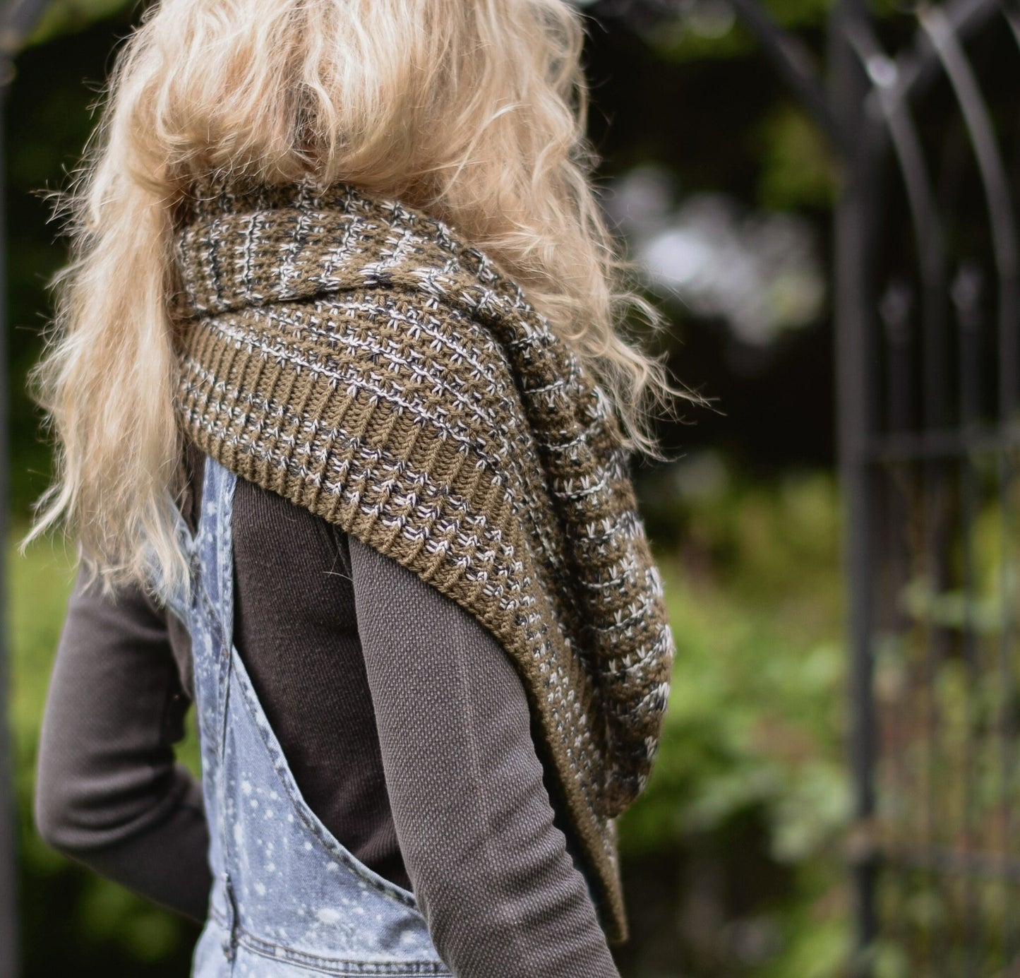 Autumn Drift Wrap Knitting Pattern