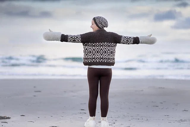 Bold Horizon Pullover Knitting Pattern