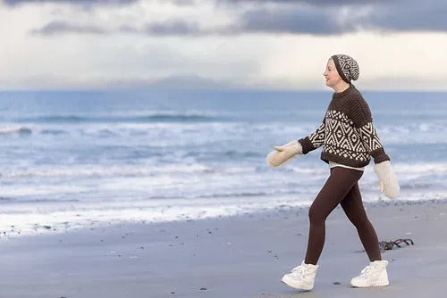 Bold Horizon Pullover Knitting Pattern